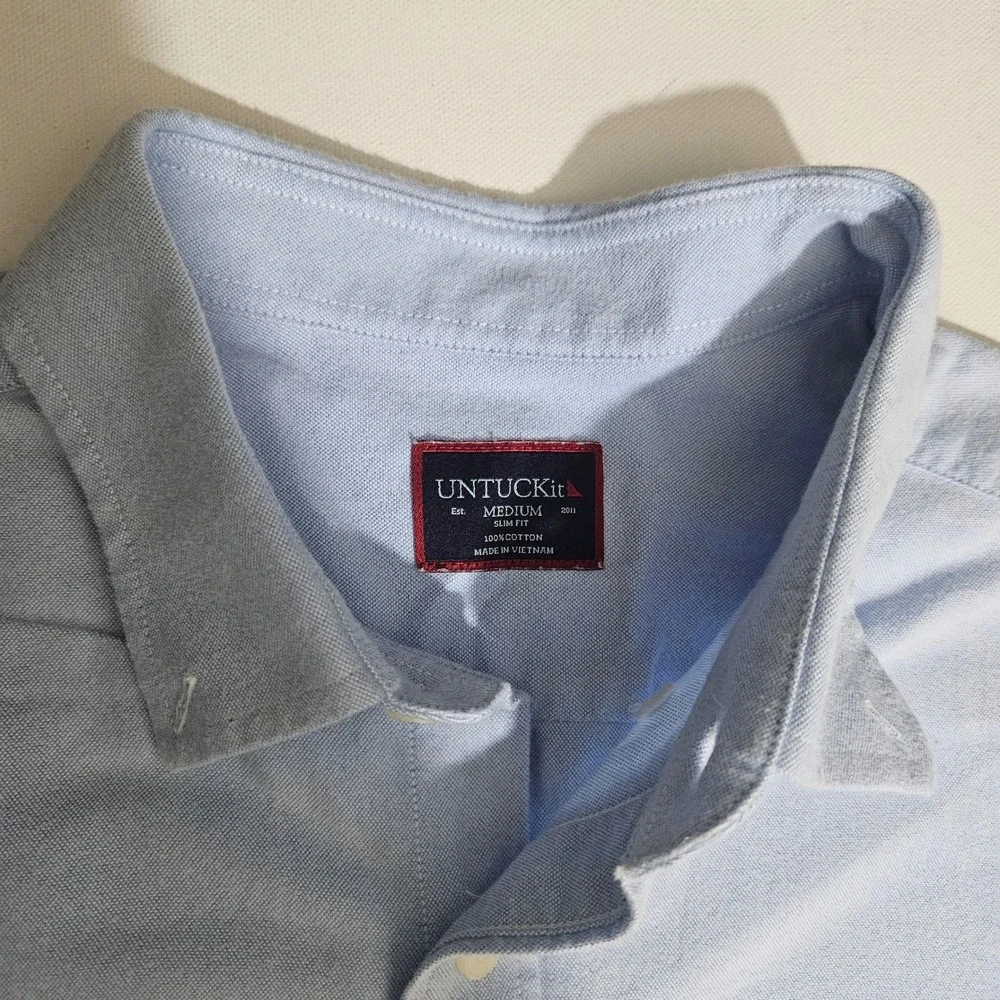 UNTUCKit Mens Medium 35163 Rioja-New Slim Fit Blue Oxford Button Down Shirt